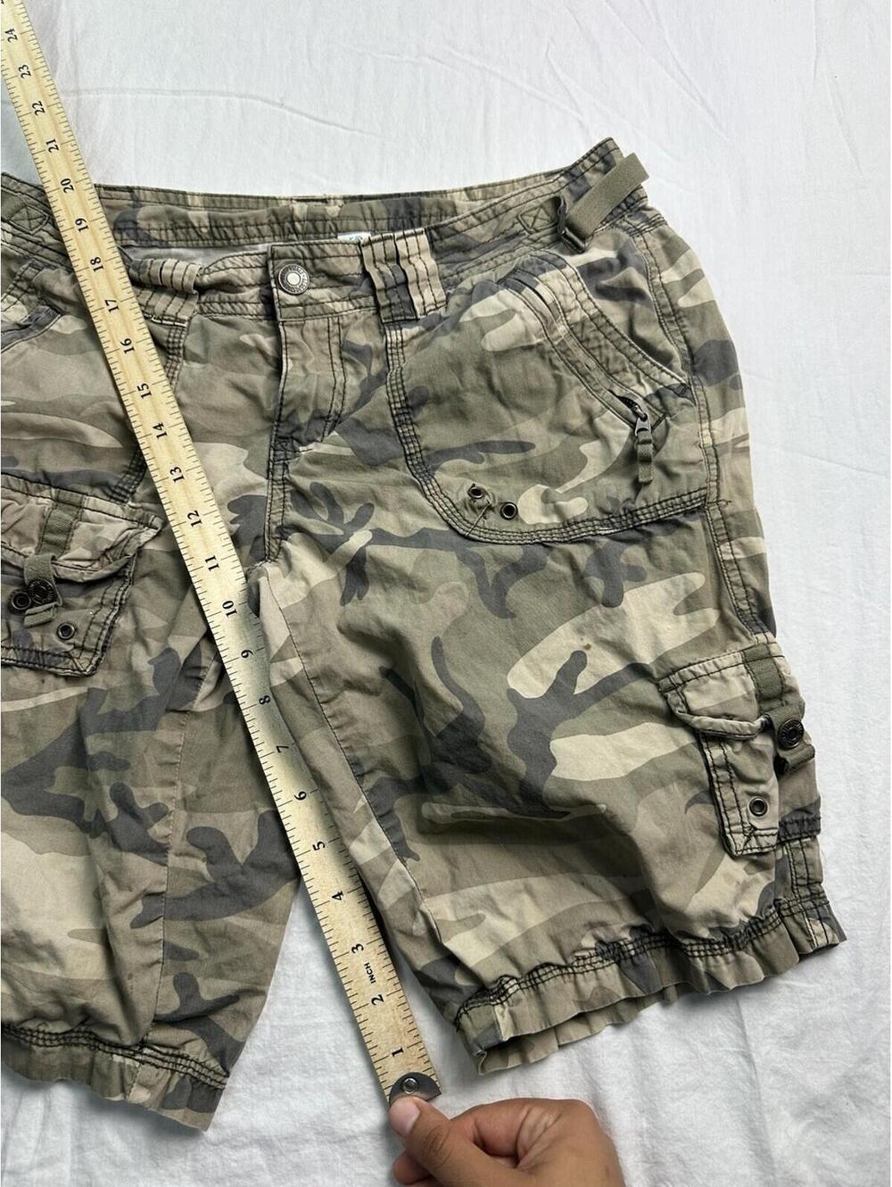 🪖 Y2K Camo Cargo Utility Shorts Womens 5/6 26-1 🪖 - Picture 4 of 12
